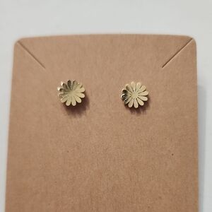 Gold Stainless Steel Flower Stud Earrings NWOT